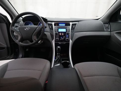 Used 2012 Hyundai Sonata GLS w/ Popular Equipment Pkg FWD image 5
