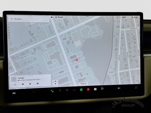 Used 2022 Tesla Model S Plaid image 18