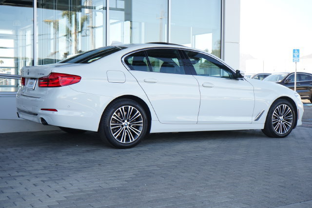 Used 2020 BMW 530e w/ Convenience Package RWD image 8