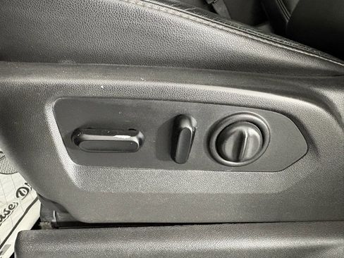 Used 2019 GMC Sierra 1500 SLT image 11