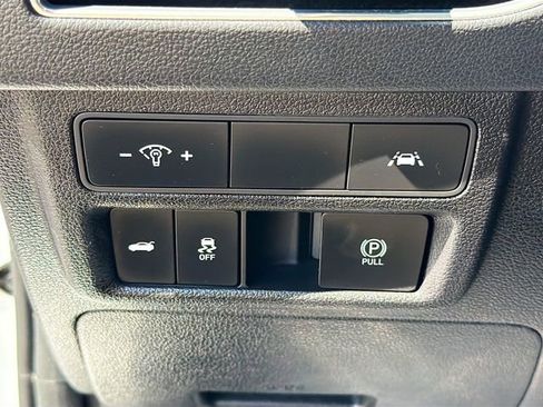 Used 2022 Hyundai Sonata SEL w/ Convenience Package image 10