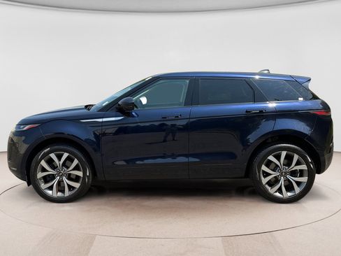 Used 2023 Land Rover Range Rover Evoque SE AWD/4WD image 2