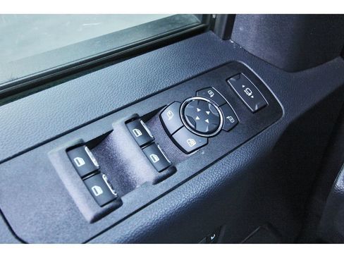 Used 2022 Ford F250 Lariat w/ Black Appearance Package AWD/4WD image 19