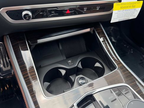 Used 2024 BMW X5 xDrive50e w/ M Sport Package image 23