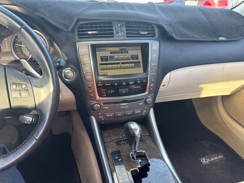 Used 2010 Lexus IS 250C image 14