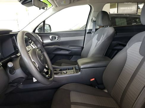 Certified 2023 Kia Sorento LX FWD image 19