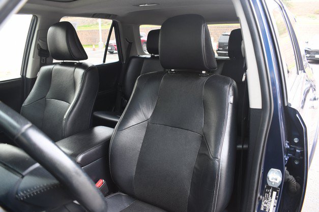 Used 2018 Toyota 4Runner Limited AWD/4WD image 17