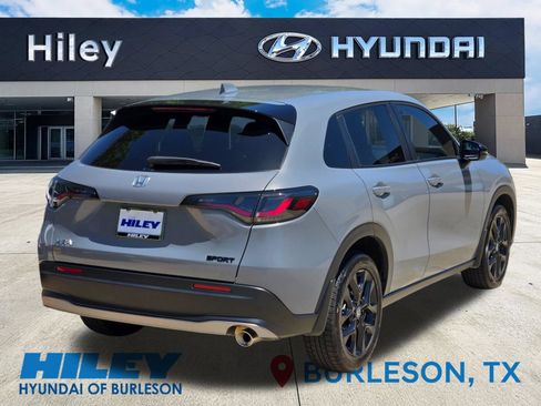 Used 2024 Honda HR-V Sport image 4