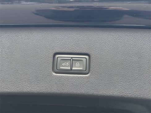 New 2026 Audi Q8 Premium Plus image 29