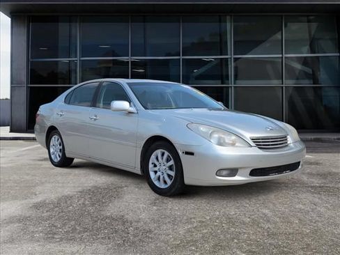 Used 2002 Lexus ES 330 FWD image 2
