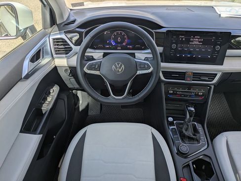 New 2026 Volkswagen Taos SE AWD/4WD image 16