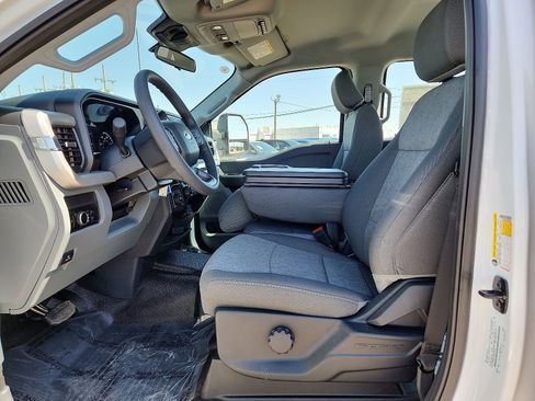 New 2026 Ford F250 XL w/ FX4 Off-Road Package image 11
