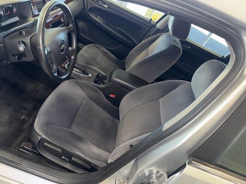 Used 2011 Chevrolet Impala LT image 20