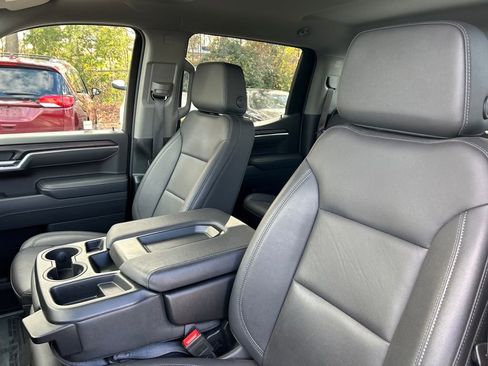 Used 2025 GMC Sierra 1500 SLT image 22