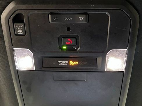 Used 2025 Toyota Tundra Limited w/ TRD Off-Road Package AWD/4WD image 40