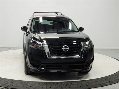 Used 2024 Nissan Pathfinder SV w/ Lighting Package (N92)