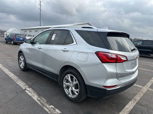 Used 2021 Chevrolet Equinox Premier image 3