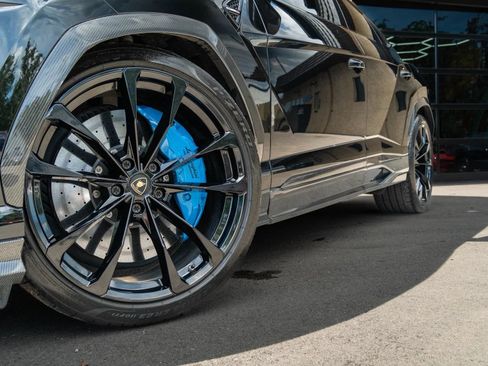 Used 2021 Lamborghini Urus AWD/4WD image 10