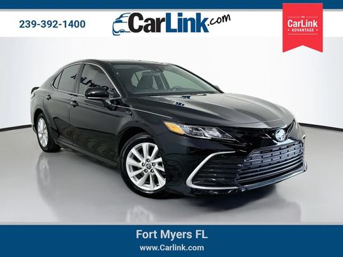 Used 2021 Toyota Camry LE FWD image 1