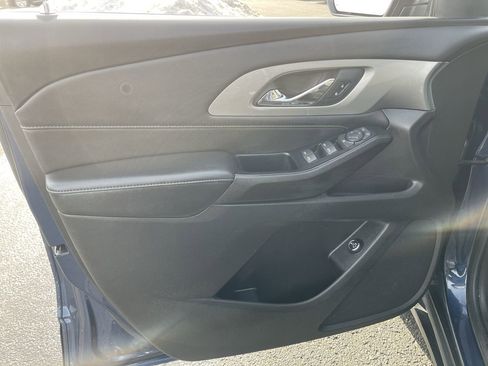 Certified 2023 Chevrolet Traverse LT image 21