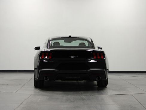 New 2026 Ford Mustang Coupe image 5