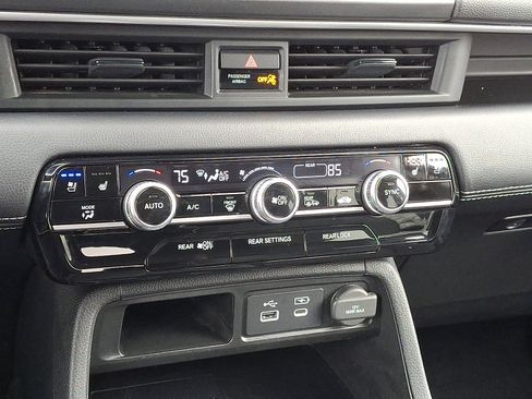 Certified 2023 Honda Pilot Elite image 14