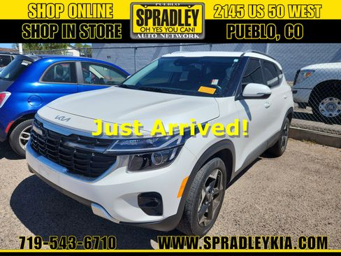 Used 2024 Kia Seltos EX image 1