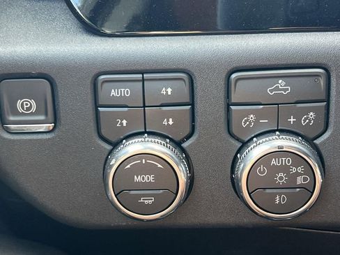 New 2026 GMC Sierra 1500 Elevation image 23