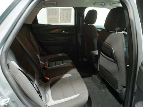 Used 2024 Chevrolet TrailBlazer LT w/ LT Cold Weather Package FWD image 12