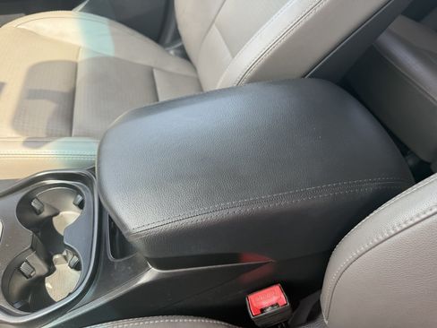 Used 2014 Hyundai Santa Fe GLS FWD image 26