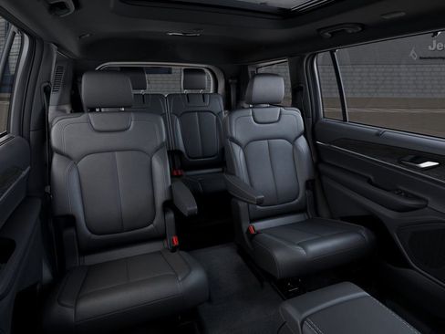 New 2025 Jeep Grand Cherokee L Limited image 15