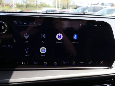 New 2026 Chevrolet Traverse LT AWD/4WD image 25