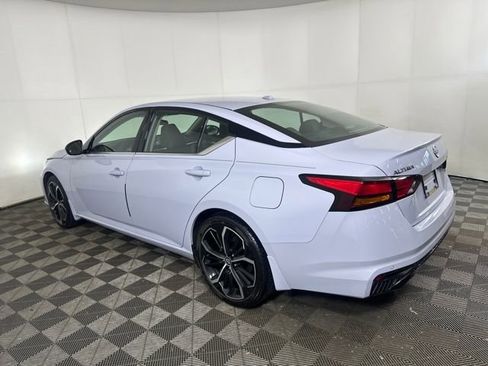 Certified 2025 Nissan Altima 2.5 SR w/ SR Premium Package image 5