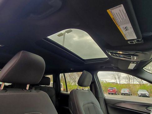 Used 2024 Jeep Grand Cherokee Laredo X w/ Luxury Tech Group I image 10