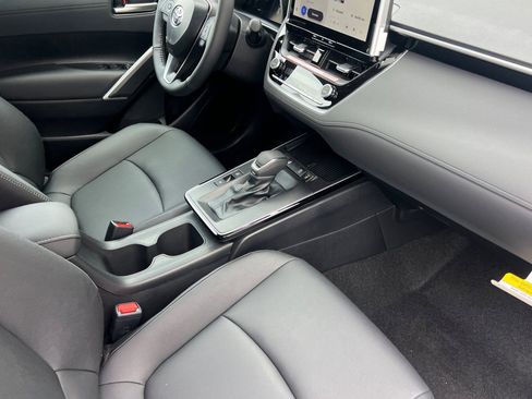 New 2026 Toyota Corolla Cross XLE image 18