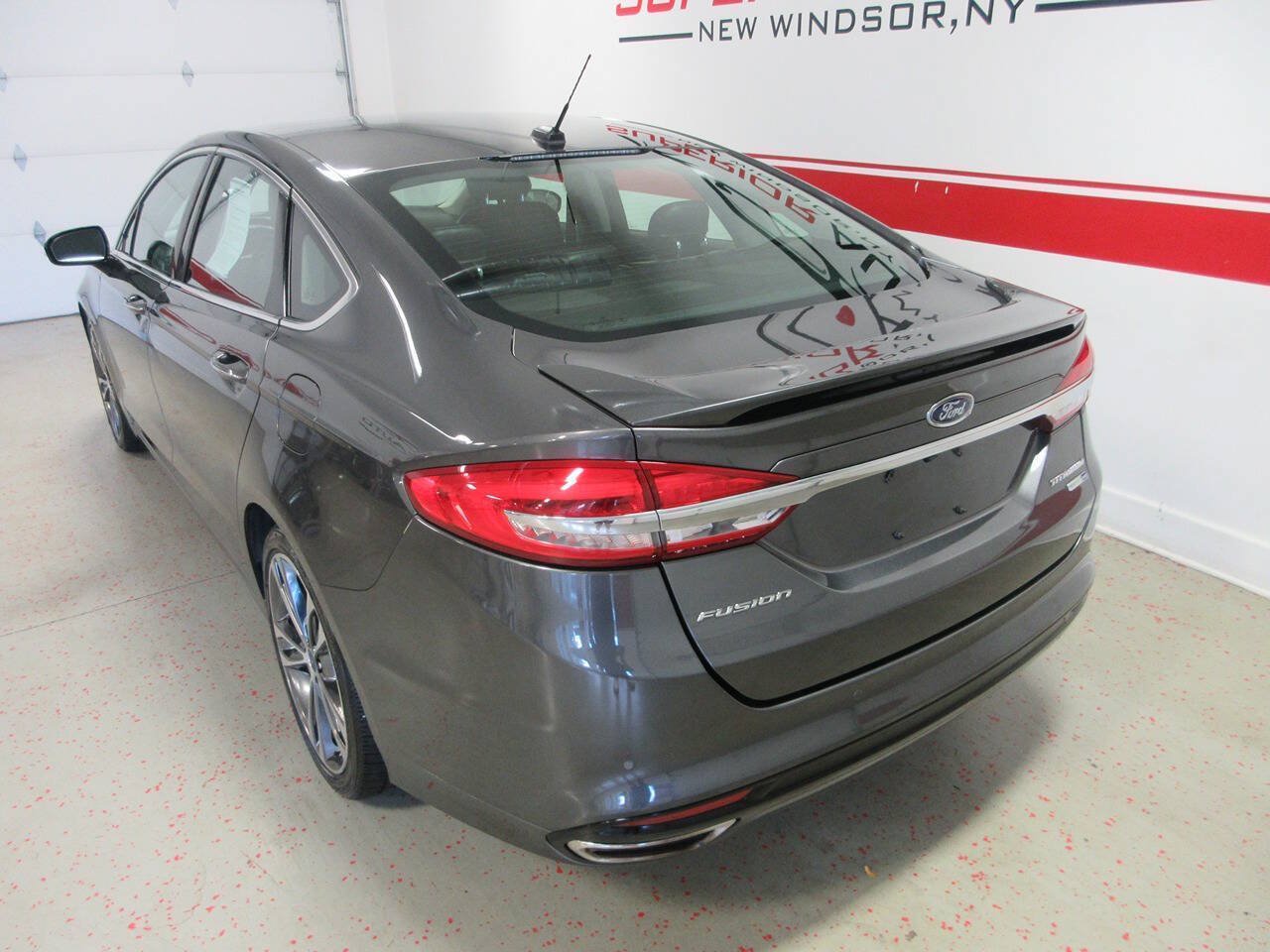 Used 2017 Ford Fusion Titanium AWD/4WD image 12