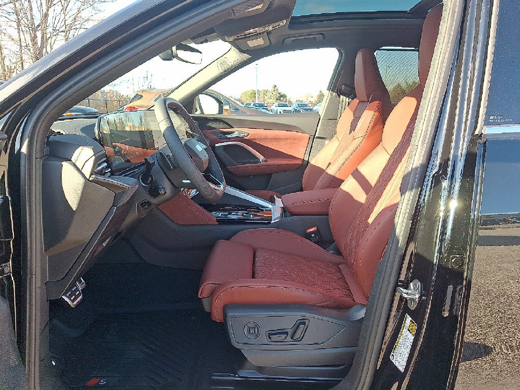 Used 2025 Audi SQ5 Premium Plus AWD/4WD image 6