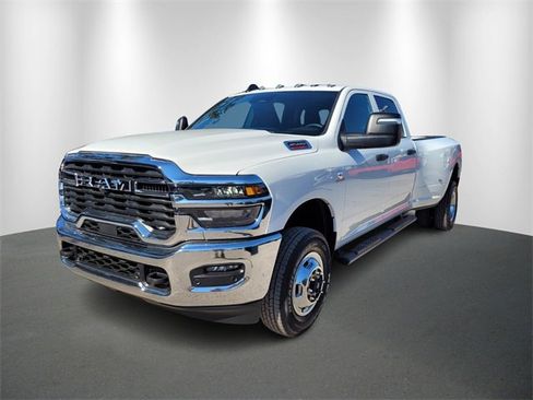 New 2026 RAM 3500 Tradesman image 2