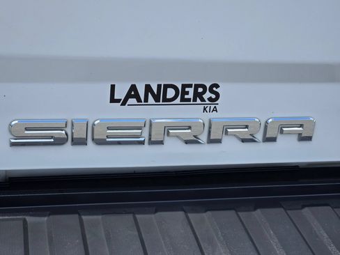 Used 2017 GMC Sierra 1500 SLT AWD/4WD image 37