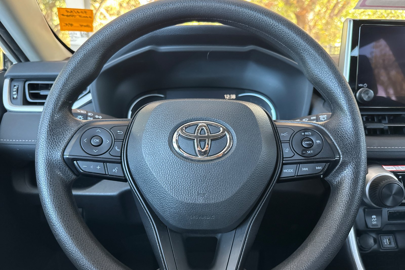 Certified 2025 Toyota RAV4 LE AWD/4WD image 27