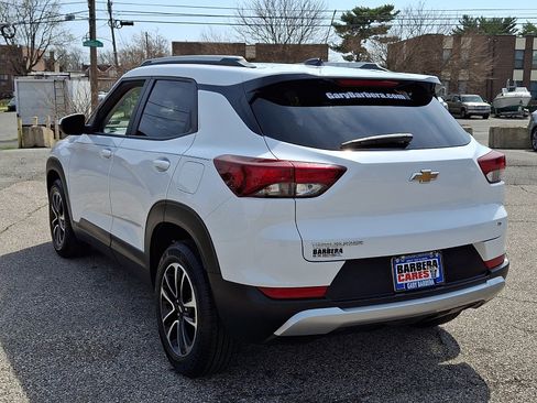 Used 2025 Chevrolet TrailBlazer LT image 4