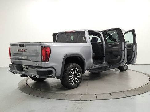 Used 2024 GMC Sierra 1500 AT4 w/ Technology Package AWD/4WD image 15