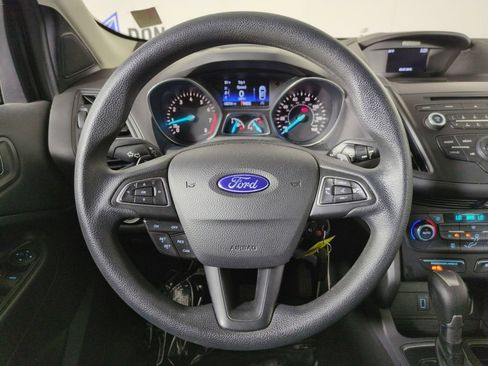 Used 2017 Ford Escape SE FWD image 16