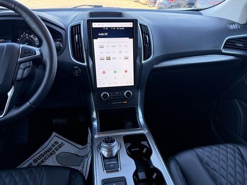 Certified 2024 Ford Edge Titanium image 16