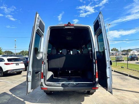 New 2025 Mercedes-Benz Sprinter 2500 image 17
