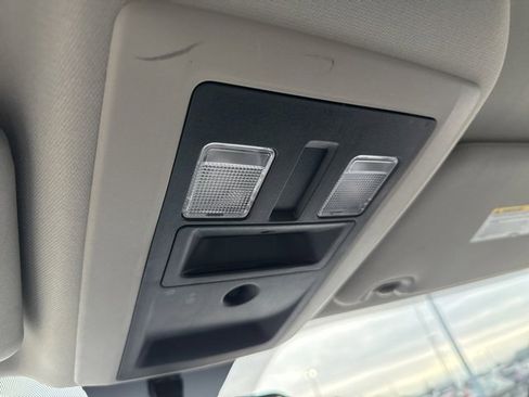 Used 2017 RAM 1500 Express image 36