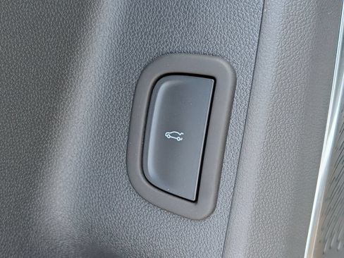 New 2026 GMC Acadia Elevation w/ Elevation Premium Package AWD/4WD image 42