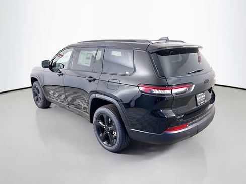 New 2025 Jeep Grand Cherokee L Limited w/ Black Appearance Package AWD/4WD image 5