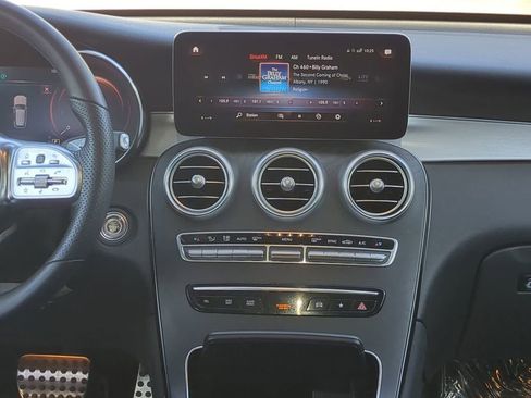 Used 2021 Mercedes-Benz GLC 300 image 17