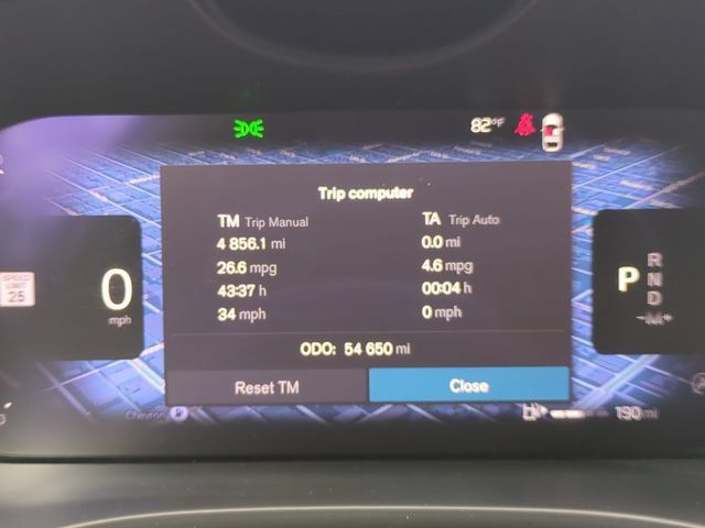 Certified 2023 Volvo XC60 B5 Ultimate w/ Protection Package Premier FWD image 16